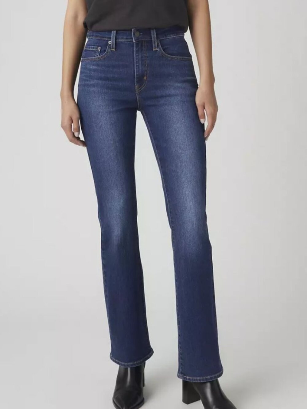 NWT Levi’s 725 High Rise Bootcut Hypersoft Jeans Dark Wash 10 Long
